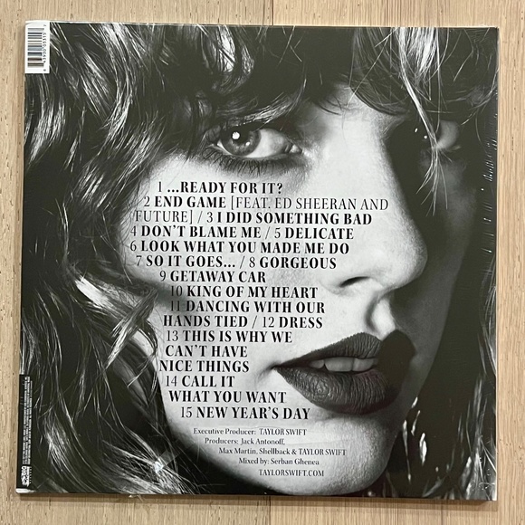 SEALED Taylor Swift Reputation Vinyl Picture Disc - Picture 2 of 4